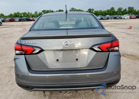 2020 Nissan Versa S z USA, uszkodzony, nr VIN 3N1CN8DV3LL915731